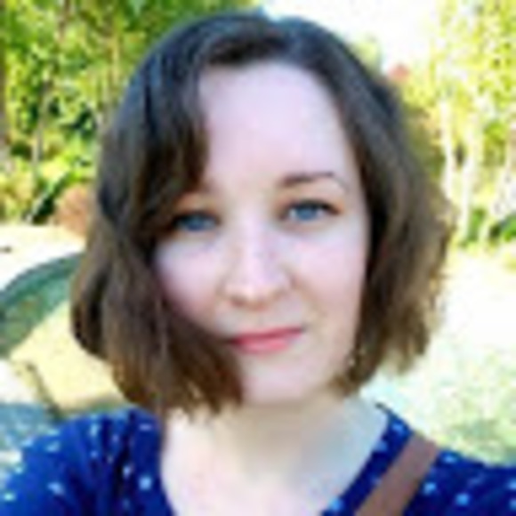 Meet your Posher, Bridget - Picture 1 of 1